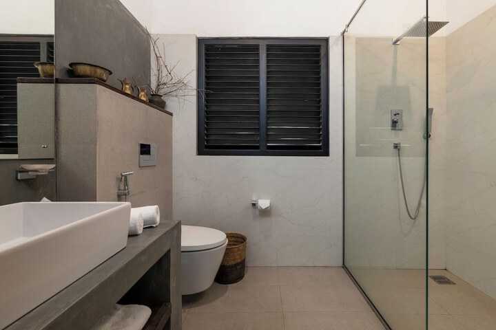 Room 19 of 29