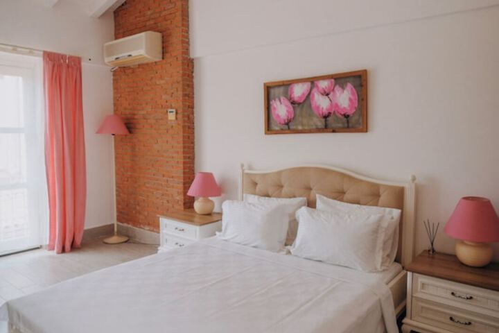 Room 10 of 45