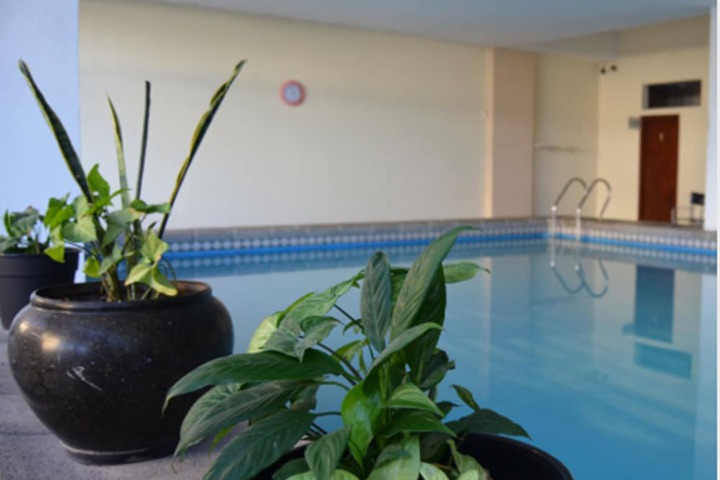Pool 21 of 29