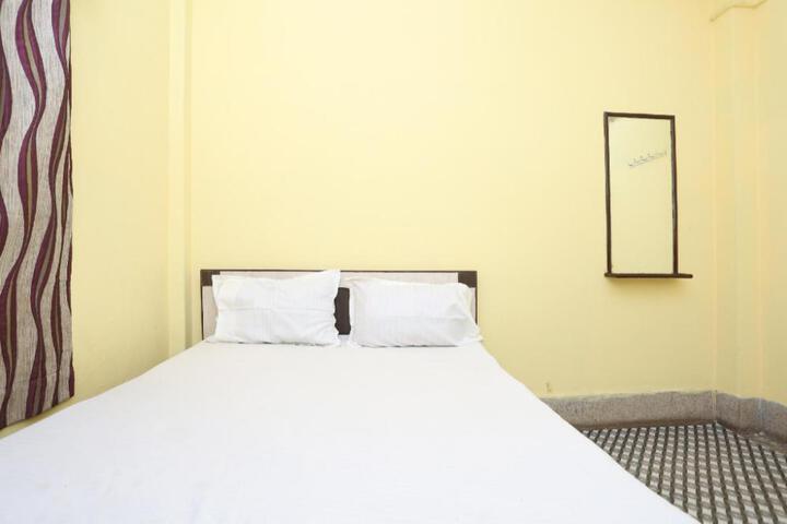 Hotel O Surya
