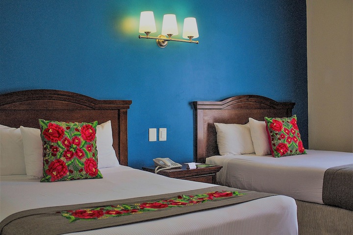 Room 14 of 106