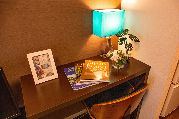 Room 6 of 21