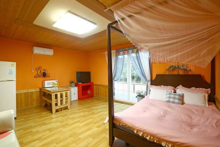 Room 57 of 111
