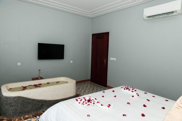 Room 26 of 63