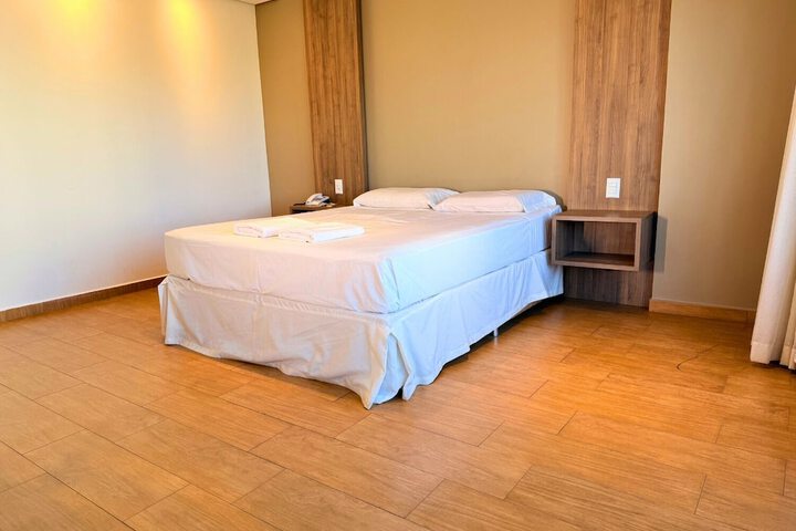 Room 42 of 79