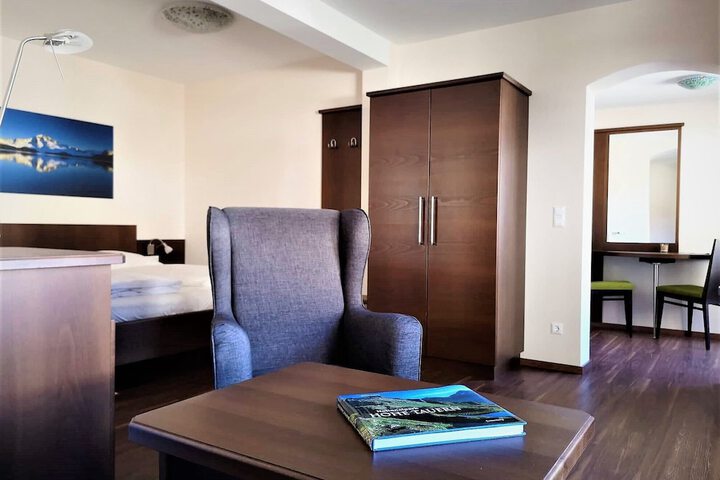 Room 18 of 67