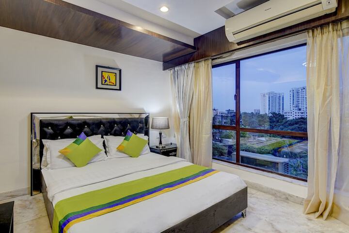 Room 9 of 34