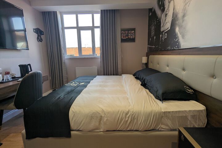 Room 51 of 117