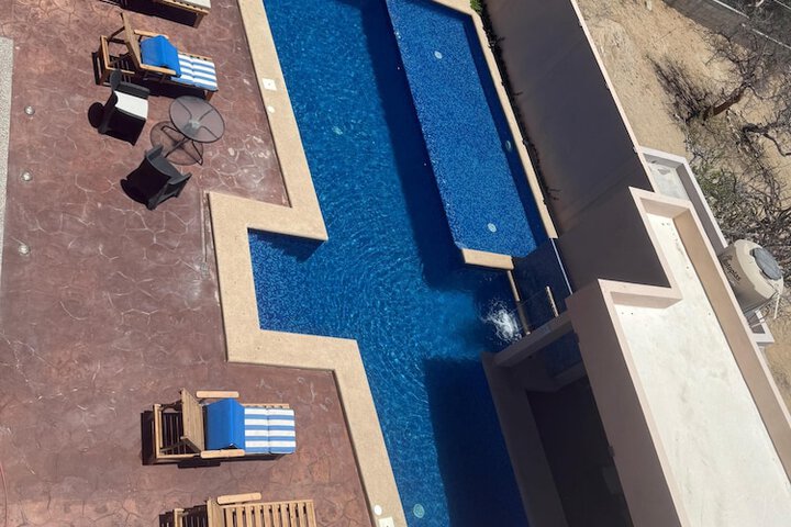 Pool 35 of 53