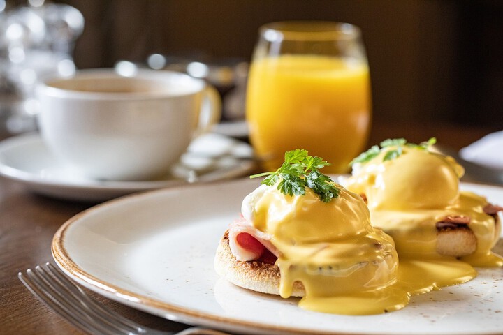Breakfast/Coffee Service 166 of 240