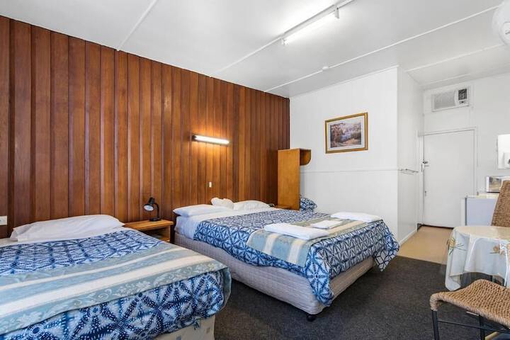 Room 8 of 29