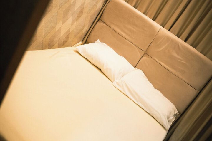 Room 11 of 36
