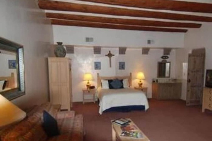 Room 8 of 62