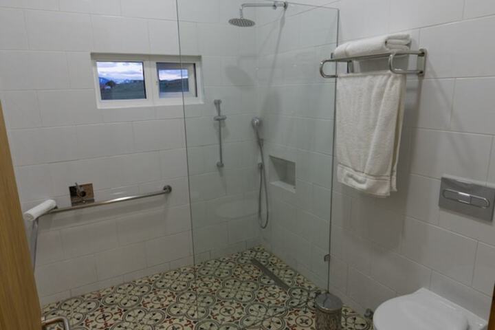 Room 16 of 50