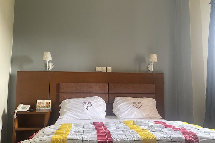 Room 6 of 21