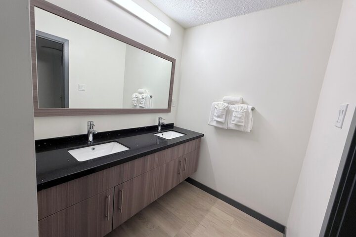Room 14 of 18