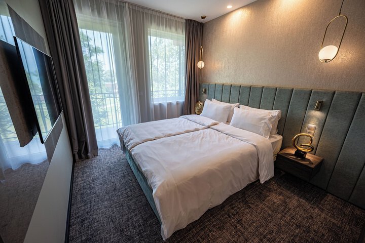 Room 15 of 68