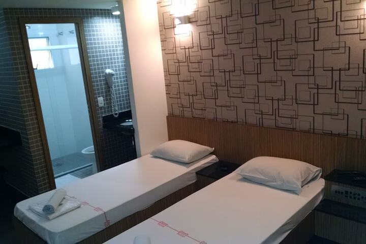 Room 25 of 59