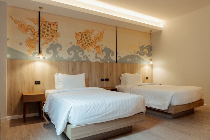Room 4 of 49