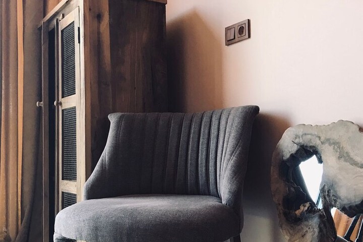 Room 47 of 97