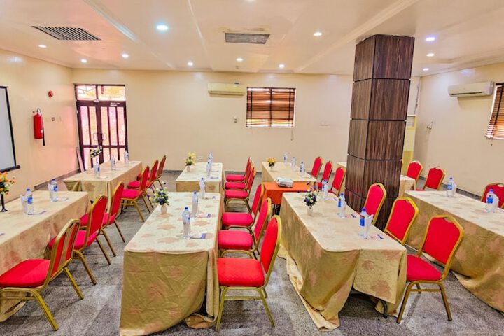Ballroom/Hall 67 of 81