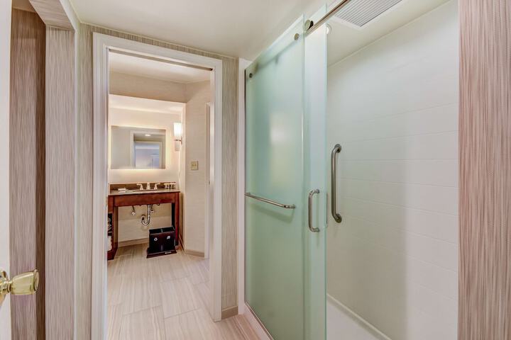 Bathroom shower