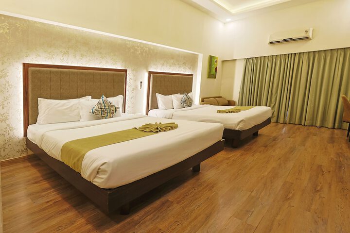 Room 10 of 82
