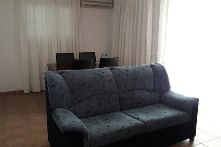 Room 20 of 28