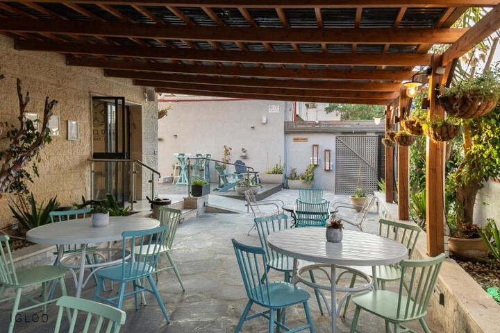 Terrace/Patio 4 of 23