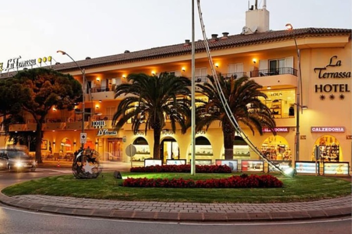Hotel 55 of 56