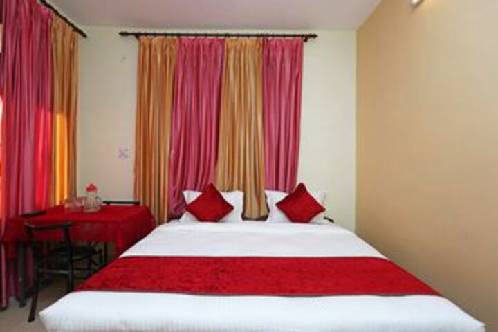 Room 12 of 20
