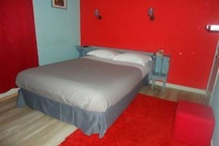 Room 15 of 23