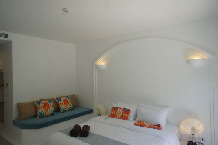 Room 6 of 55