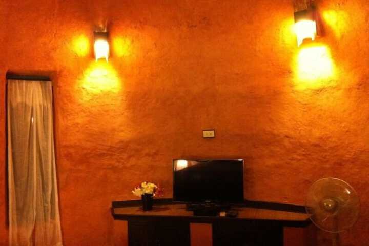 Room 10 of 20