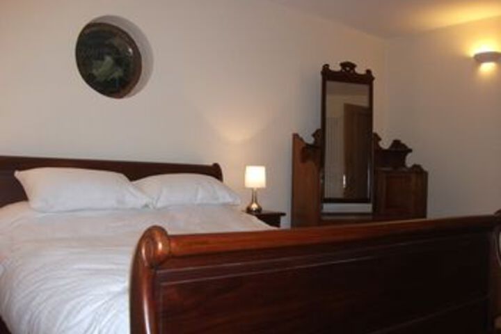Room 11 of 12