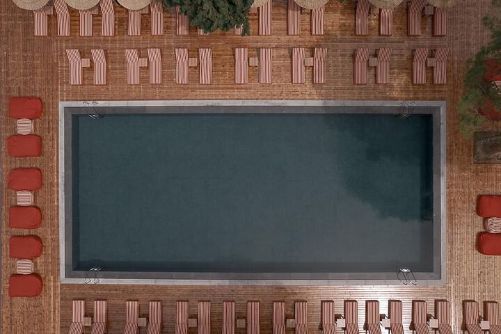 Pool 73 of 221
