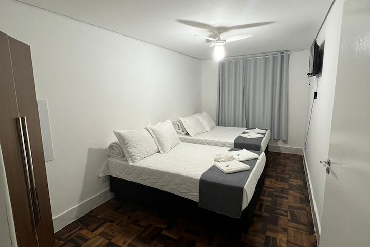 Room 9 of 16
