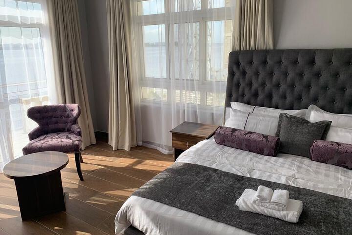 Room 2 of 4