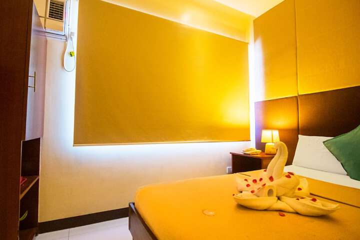 Room 20 of 37