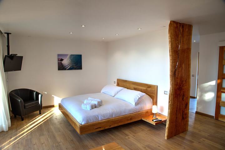Room 3 of 11