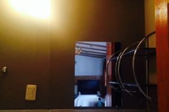 Room 4 of 23