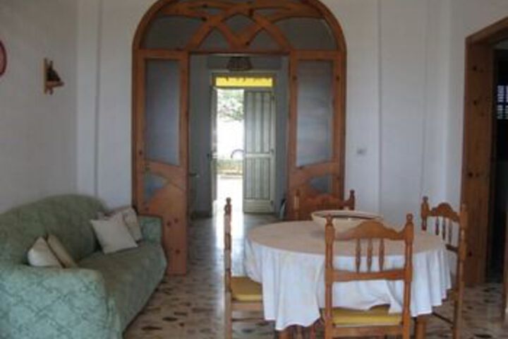 Room 17 of 22