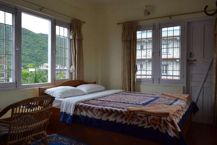 Room 4 of 35