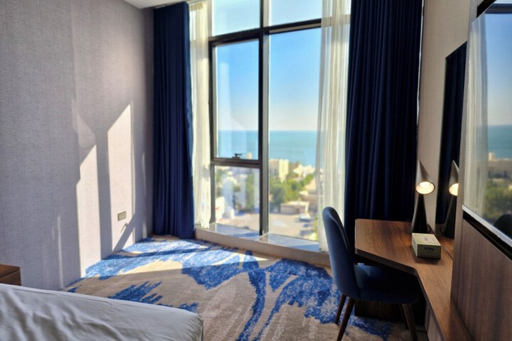 Room 53 of 62