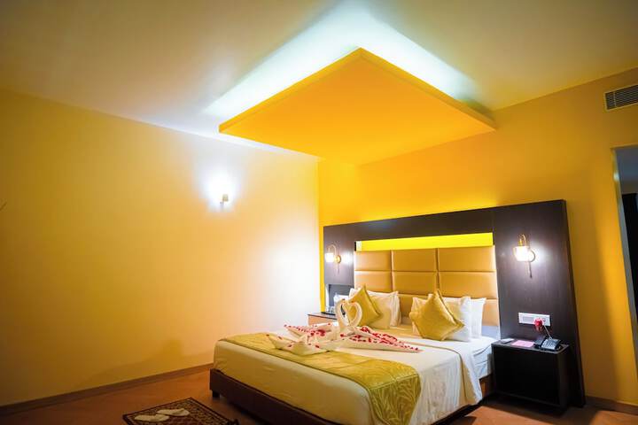Room 15 of 34