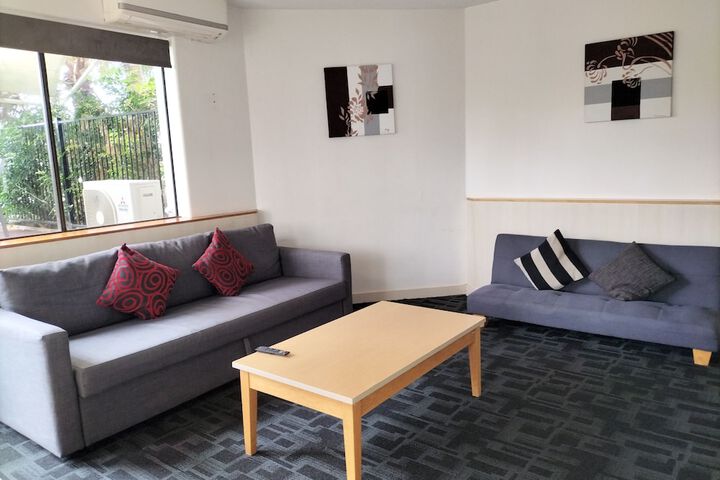 Room 38 of 60