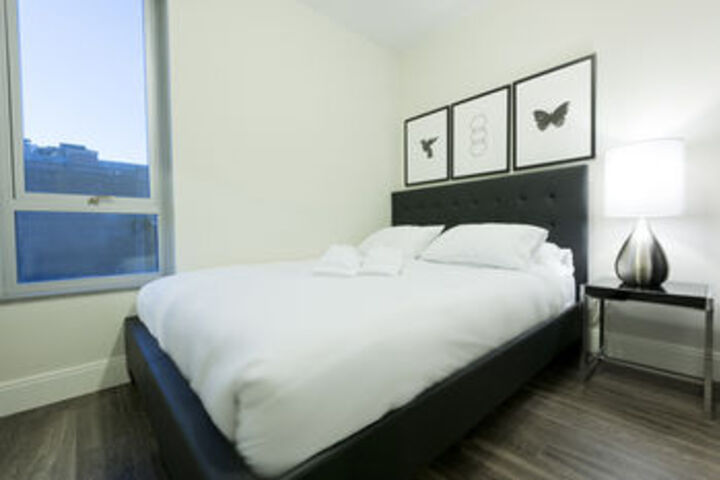 Room 5 of 17