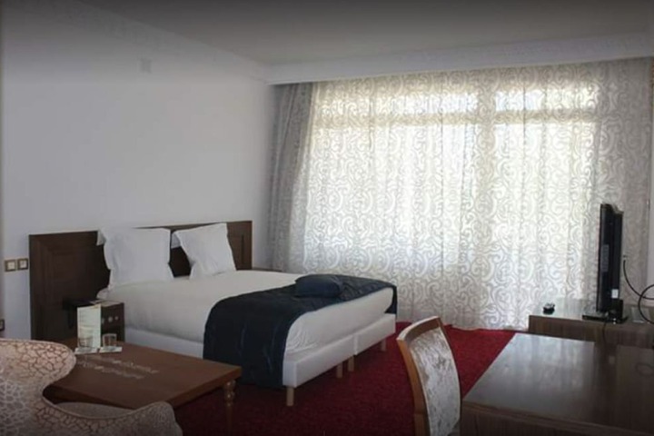 Room 8 of 63