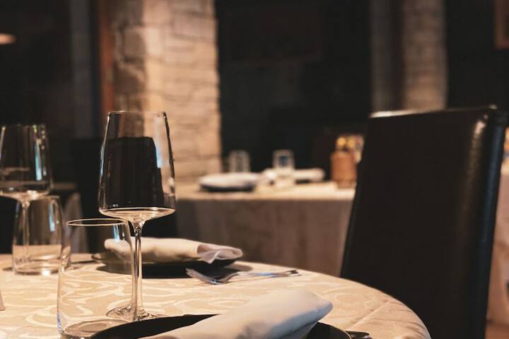 Dining 59 of 70