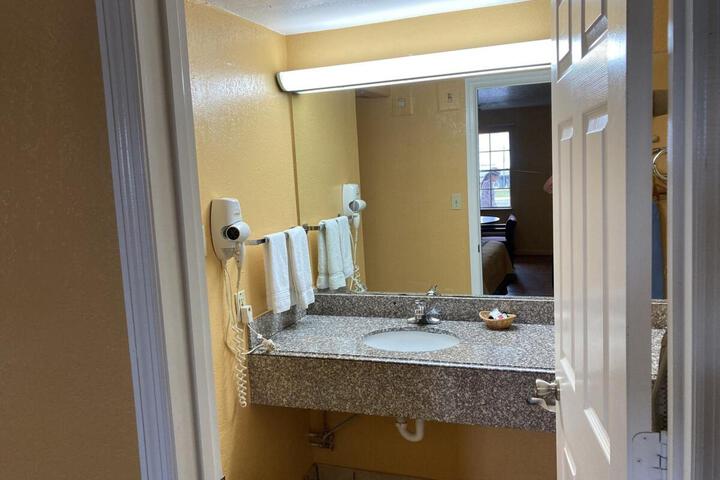 Photo 37
